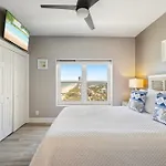 Calypso 2-1009 Beautiful Ocean Views With Beach Front Balcony!