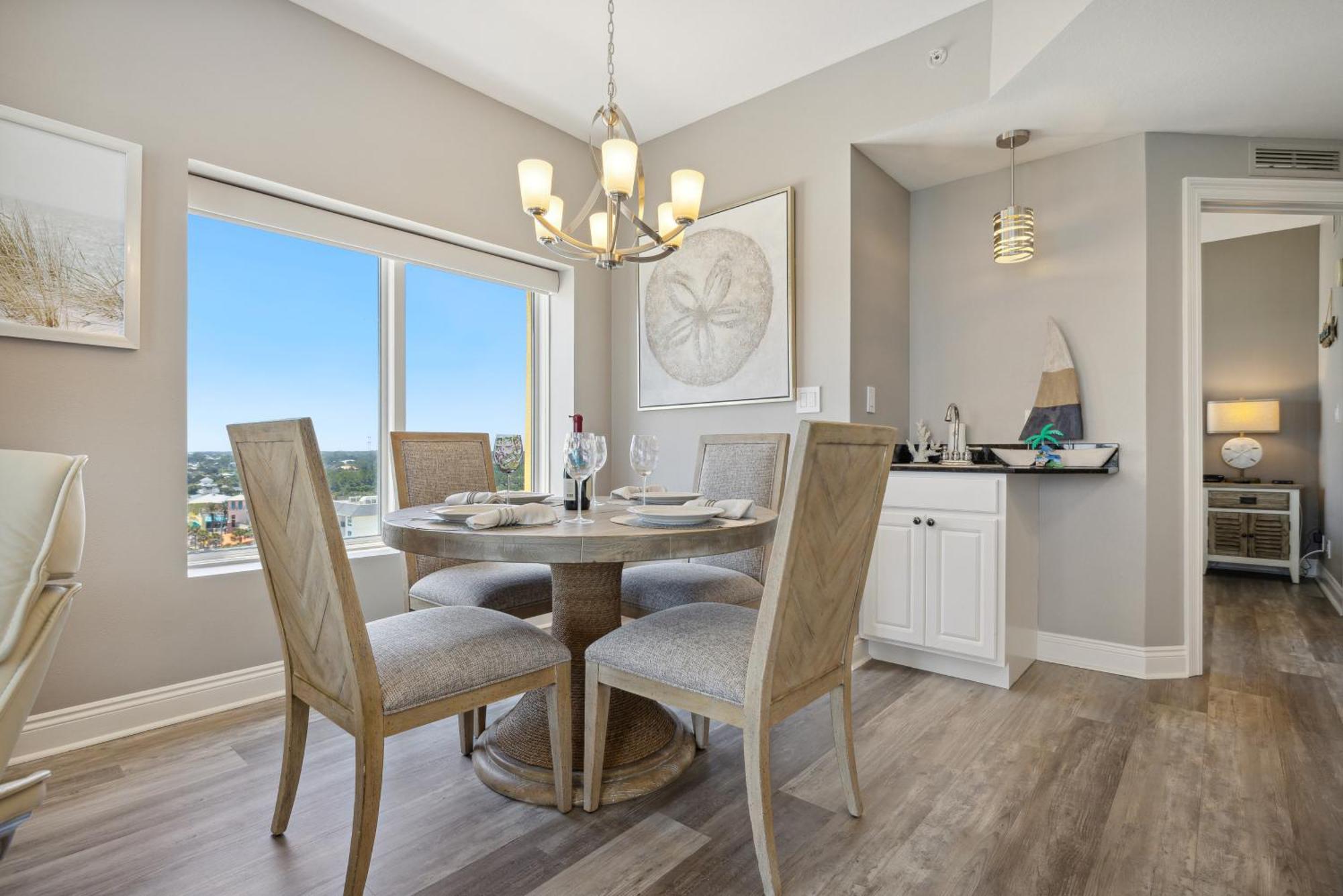 Calypso 2-1009 Beautiful Ocean Views With Front Balcony! Panama City Beach