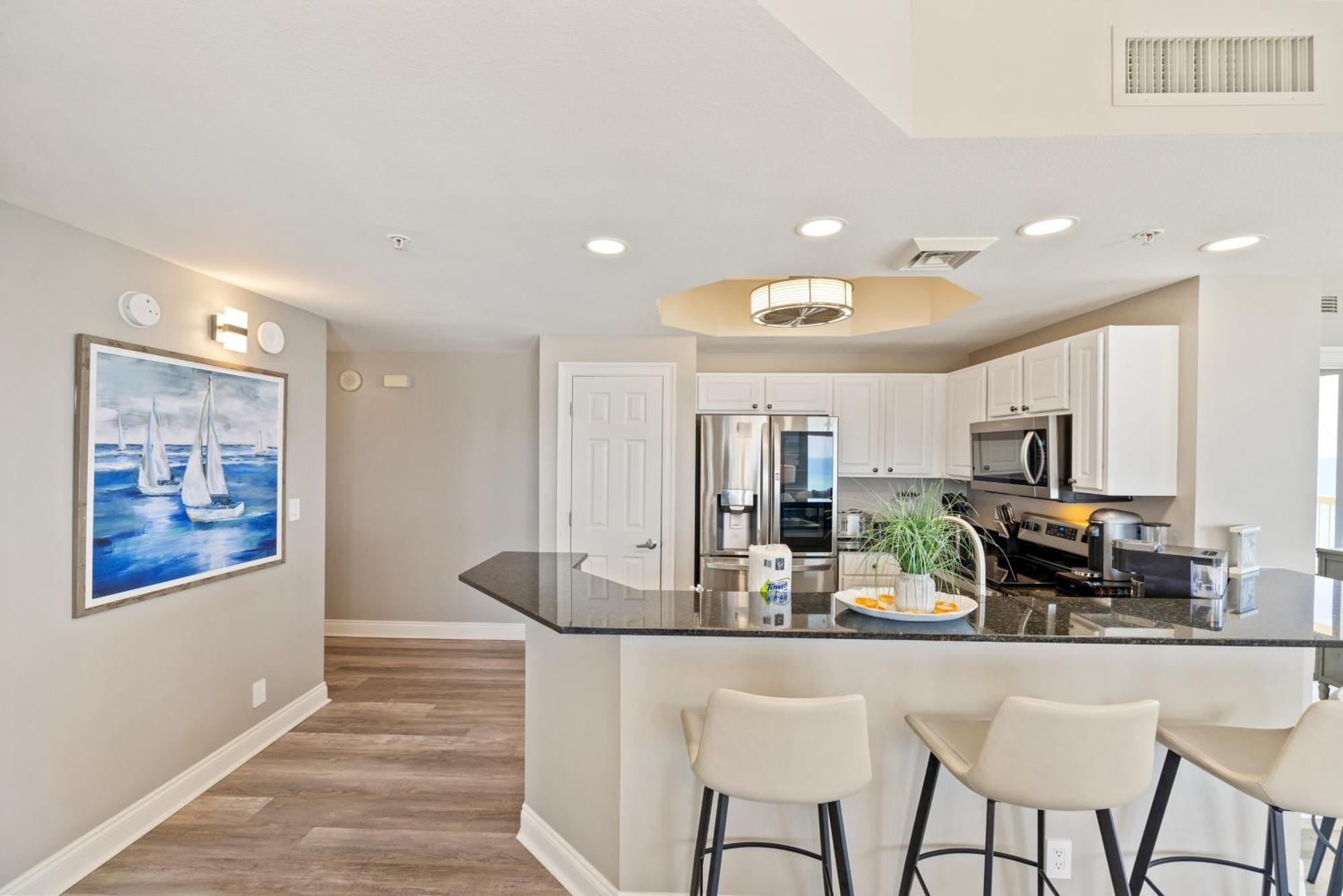 Calypso 2-1009 Beautiful Ocean Views With Front Balcony! Apartment *